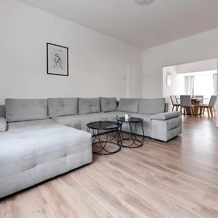 Paula Apartment *