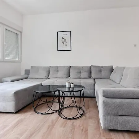 Apartment Paula Zadar