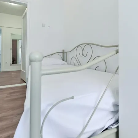 Paula Apartment