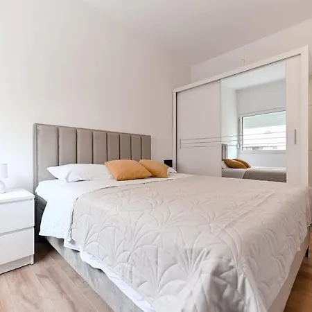 Paula Apartment *